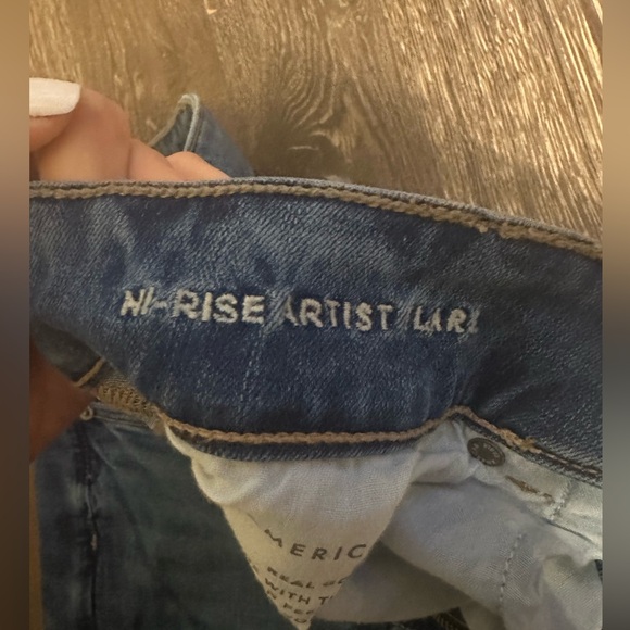American Eagle Women’s Hi-Rise Artist Flare Jeans- Size 12 SHORT - Picture 3 of 5